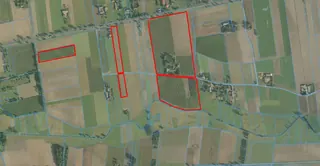Dom jednorodzinny Cząstków pod Kłodawą z budynkami gospodarczymi